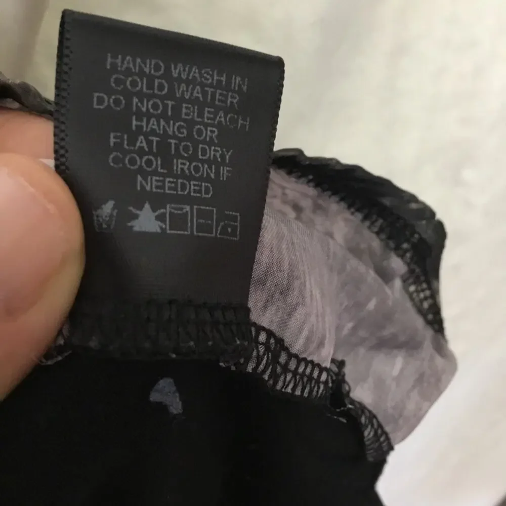 Yuni Los Angeles Black & Light Gray Eiffel Tower Graphic Top - Picture 8 of 15